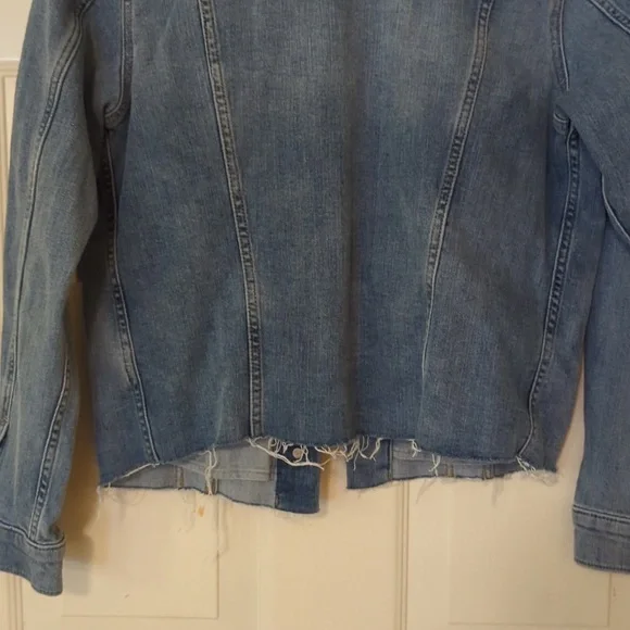 Lucky Brand Raw Hem Blue Denim Jacket - Picture 8 of 8